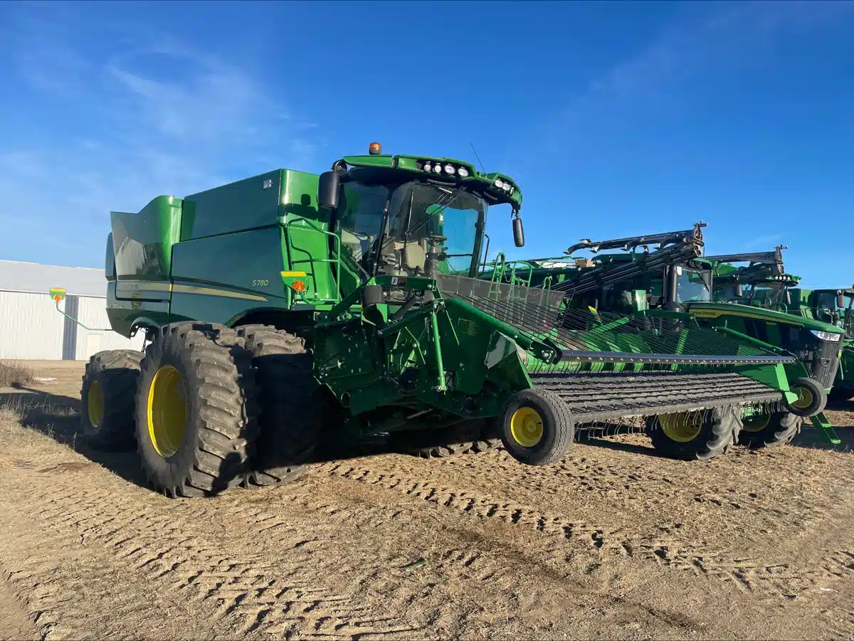Gallery image 2 for Used 2019 John Deere S780 Combine
