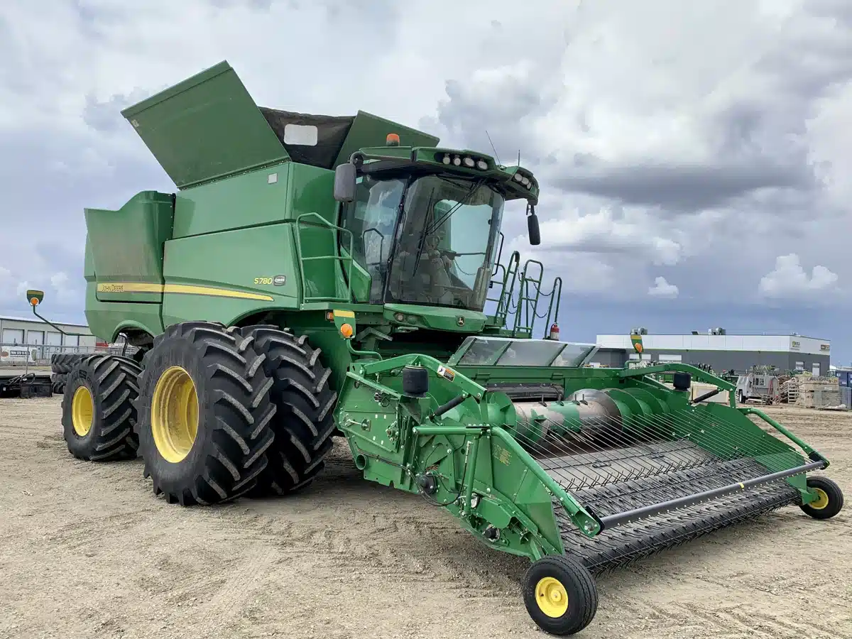 Gallery image 2 for Used 2018 John Deere S780 Combine