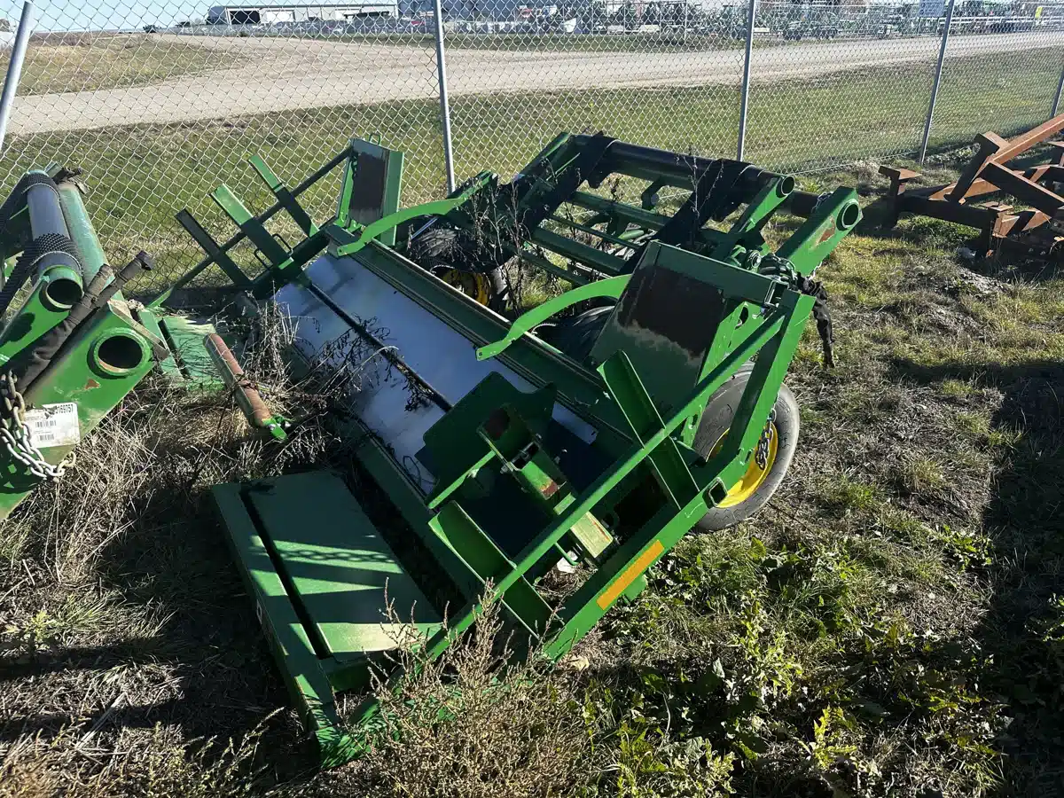 Gallery image 1 for Used 2018 John Deere A520R Bale Accumulator