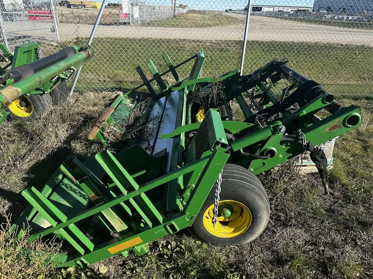 Gallery image 2 for Used 2018 John Deere A520R Bale Accumulator