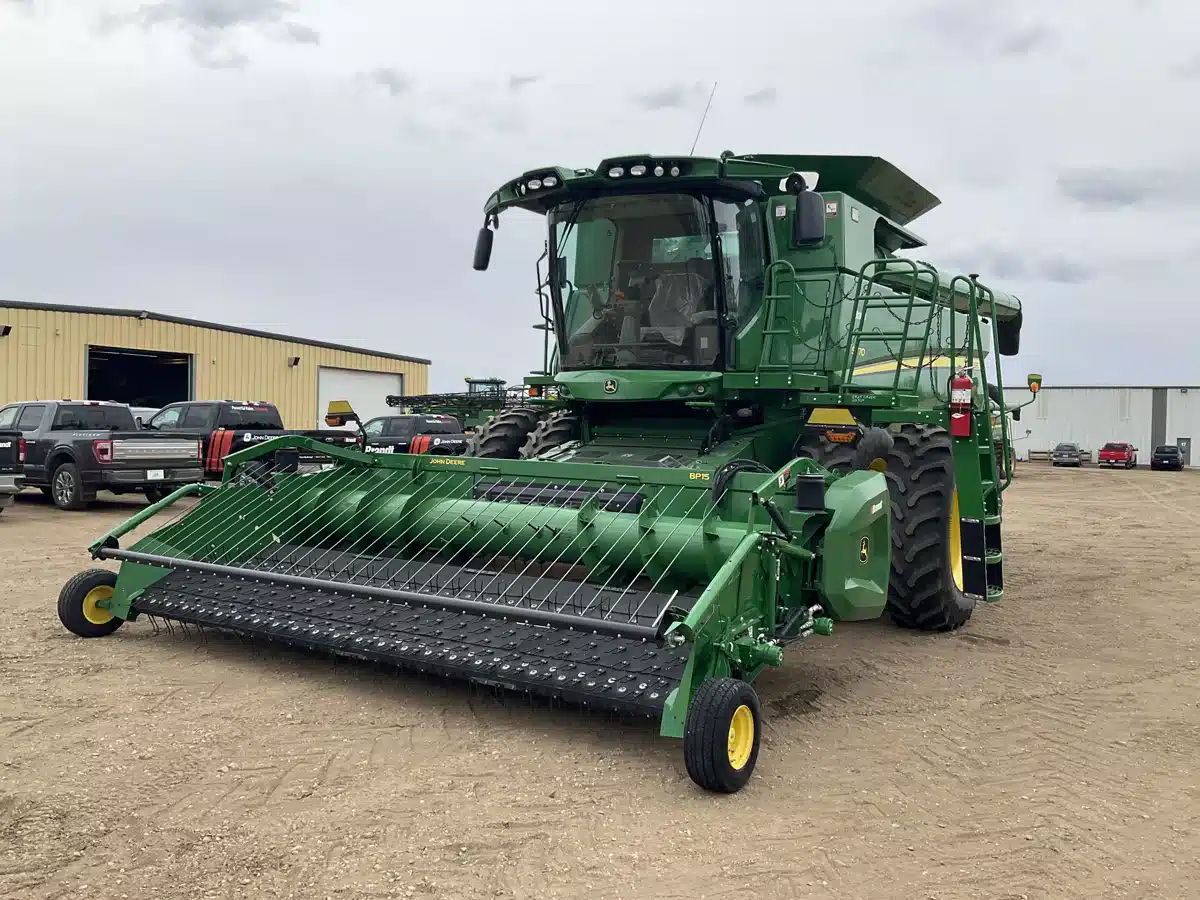 Gallery image 1 for Used 2021 John Deere S770 Combine