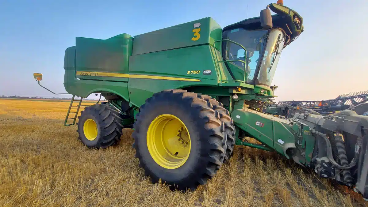 Gallery image 2 for Used 2018 John Deere S780 Combine