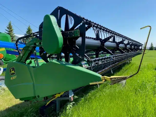 Gallery image 2 for Used 2010 John Deere 635 Header - Flex