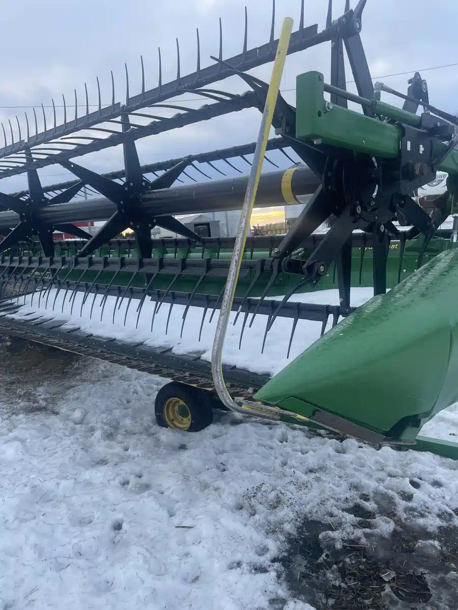 Gallery image 1 for Used 2013 John Deere 640D Harvester