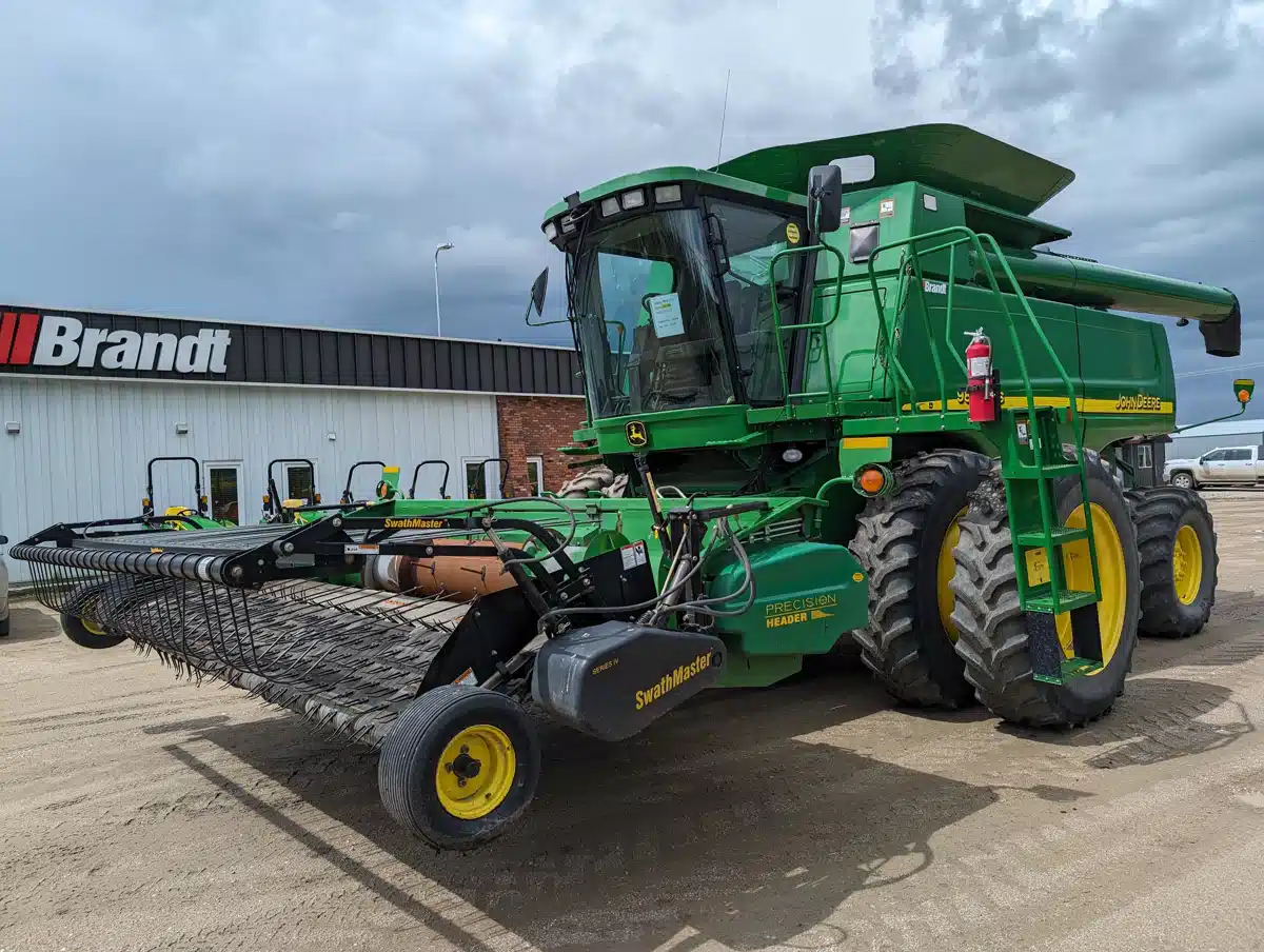 Gallery image 1 for Used 2006 John Deere 9860 STS Combine