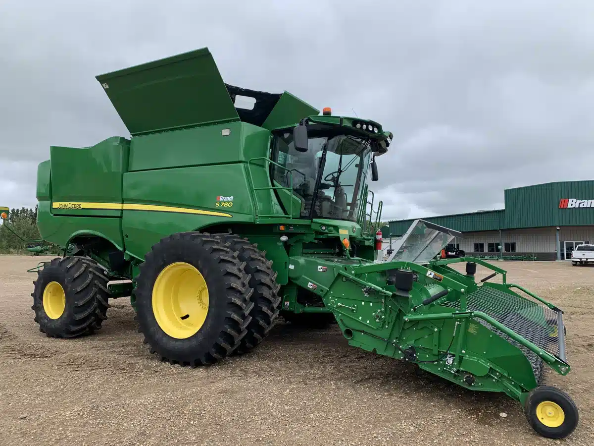 Gallery image 2 for Used 2019 John Deere S780 Combine