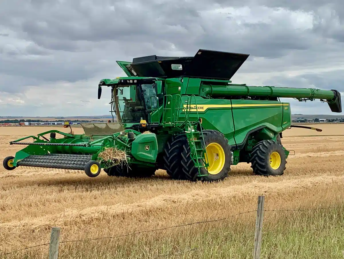 Gallery image 1 for Used 2021 John Deere X9 1100 Combine