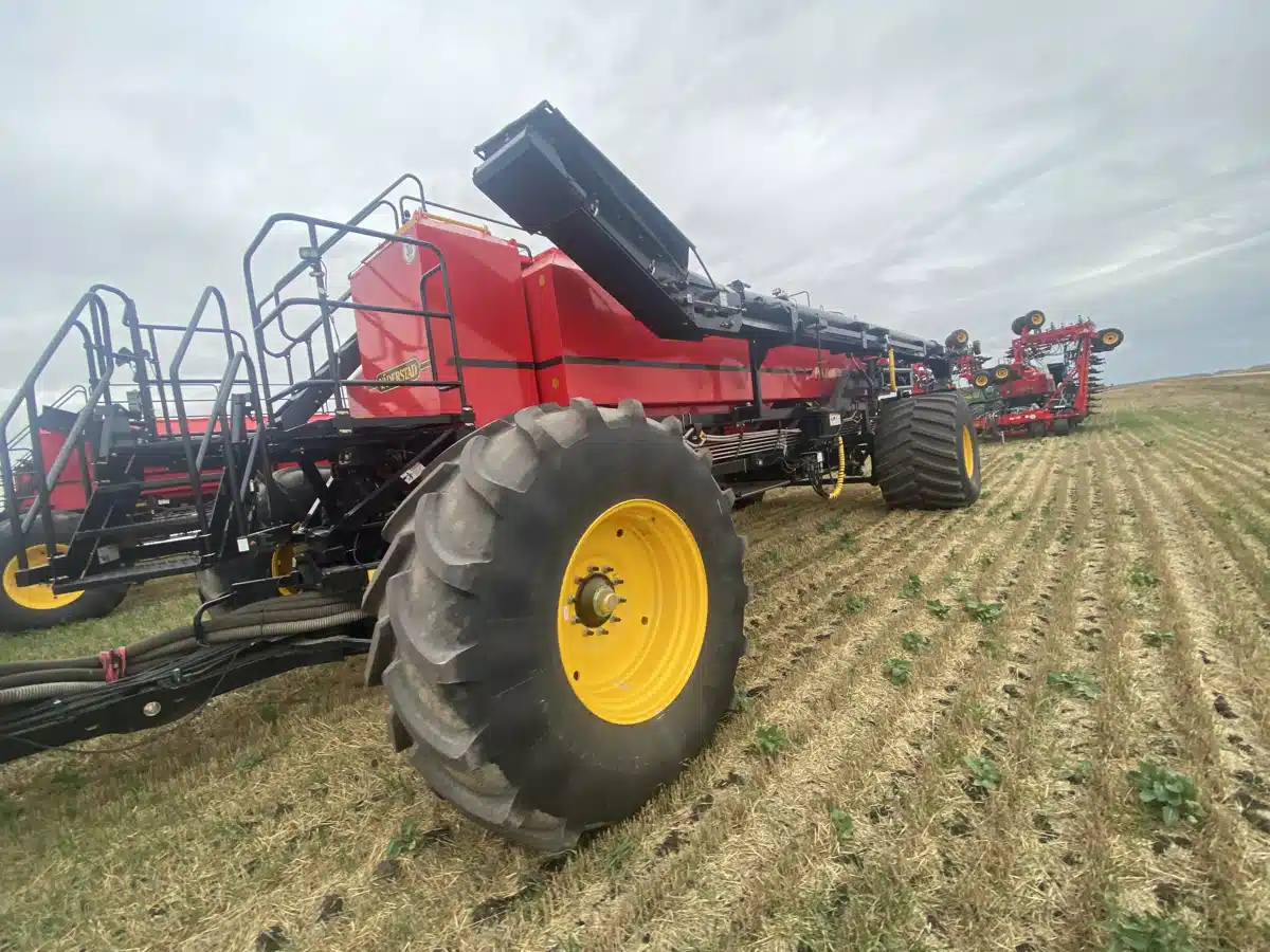 Gallery image 2 for Used 2023 Väderstad 7012 Air Drill