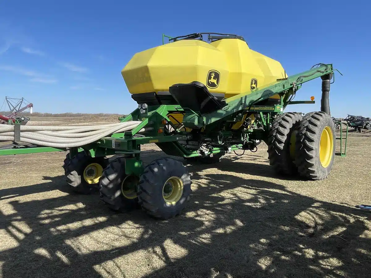 Gallery image 2 for Used 2013 John Deere 1870 Air Drill