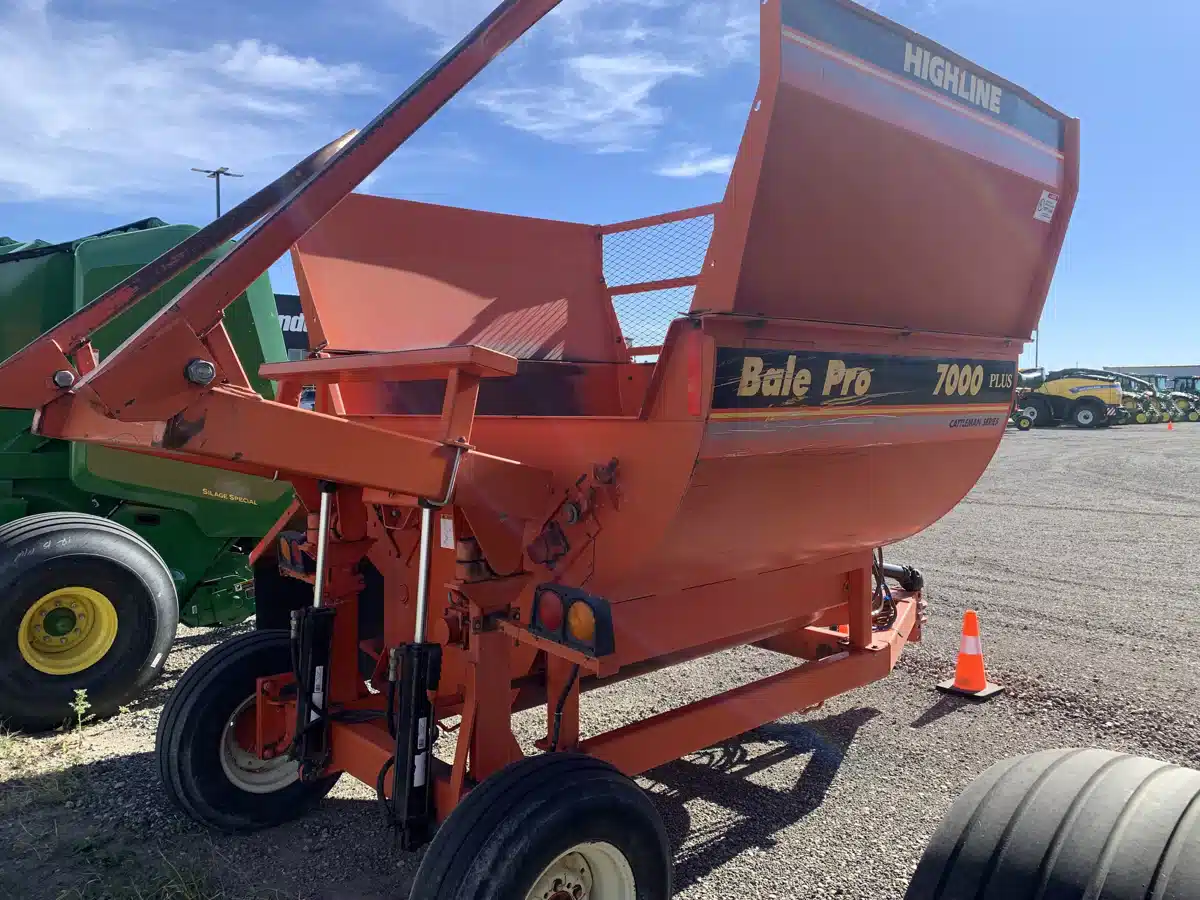Gallery image 2 for Used 2001 Highline BALE PRO 7000 Bale Processor