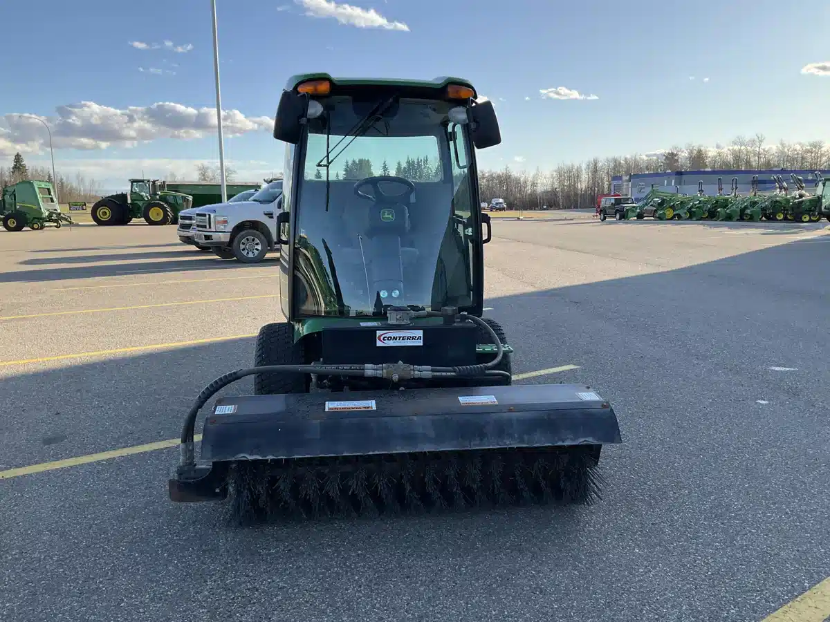 Gallery image 2 for Used 2021 John Deere 1585 Mower - Front Deck