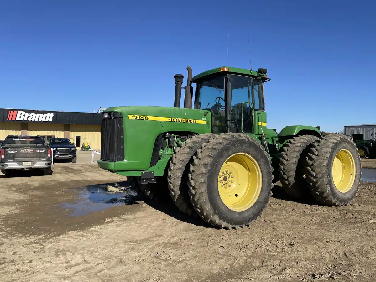 Gallery image 1 for Used 1998 John Deere 9200 Tractor