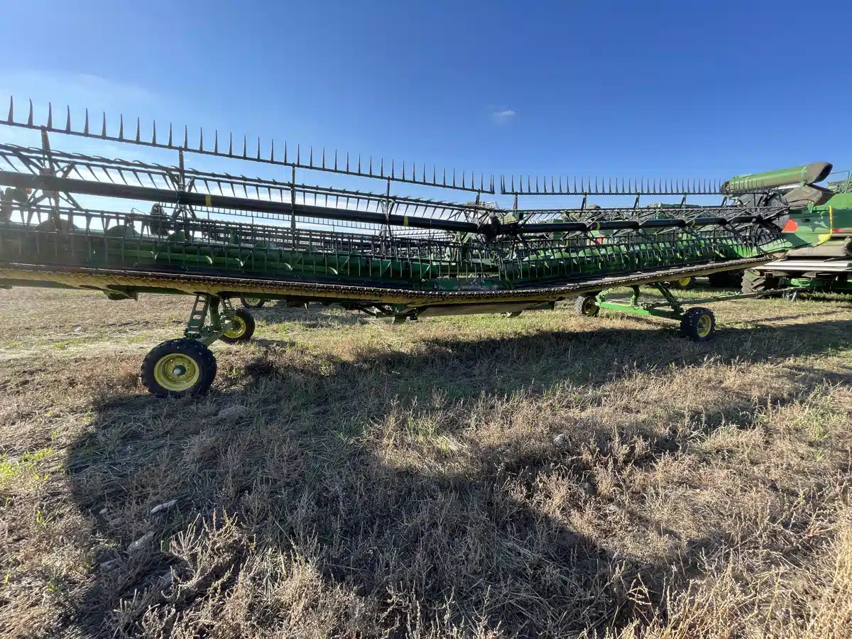 Gallery image 2 for Used 2022 John Deere HD45R Header Combine