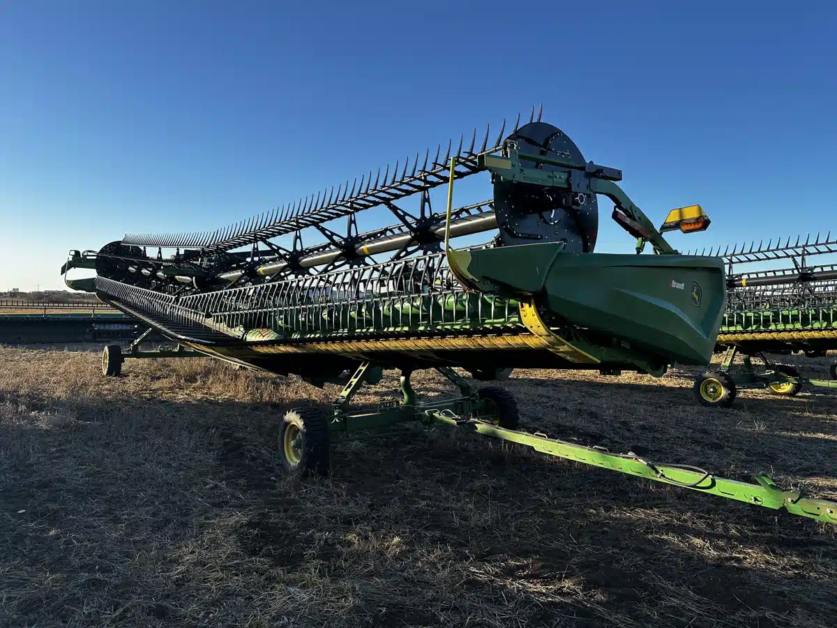 Gallery image 1 for Used 2022 John Deere HD45R Header Combine