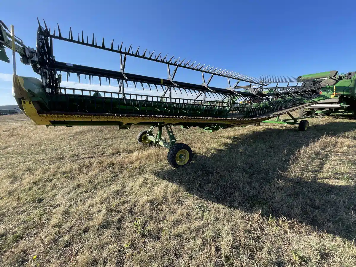 Gallery image 2 for Used 2022 John Deere HD45R Header Combine