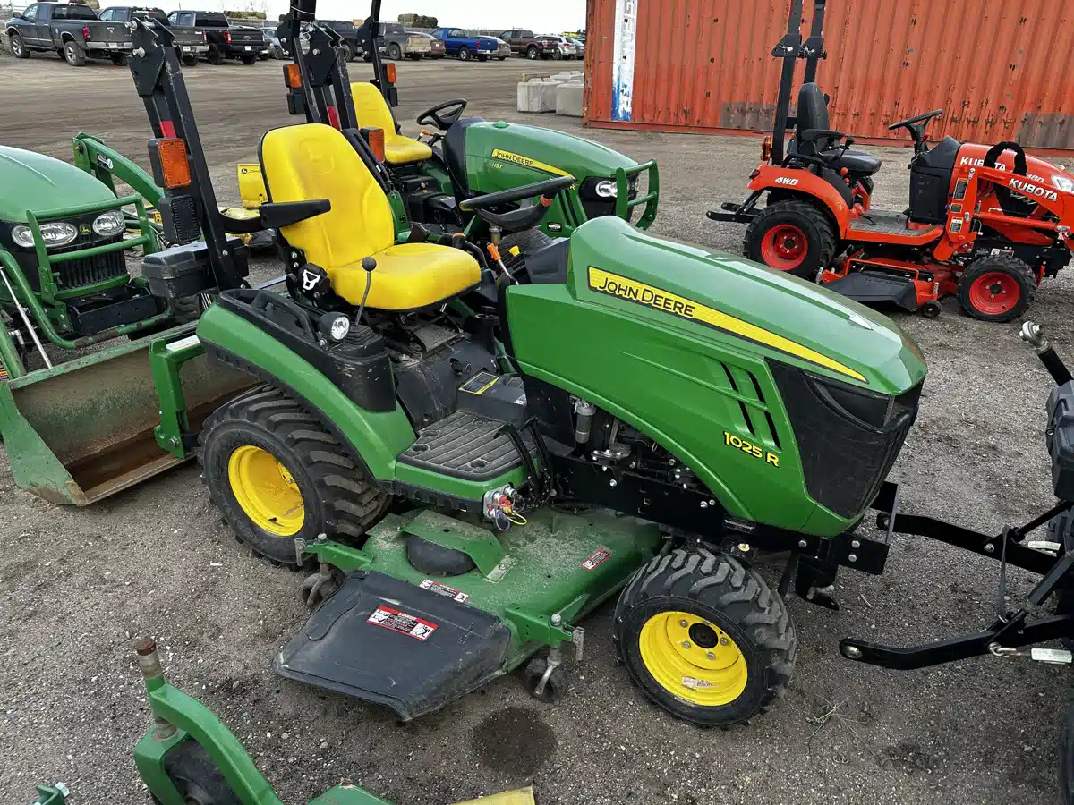 Gallery image 2 for Used 2015 John Deere 1025R Tractor