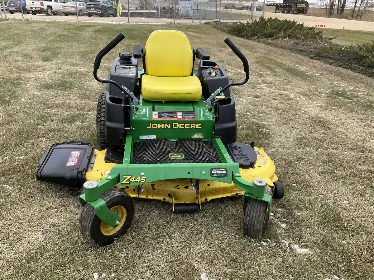 Gallery image 2 for Used 2013 John Deere Z445 Mower - Zero Turn