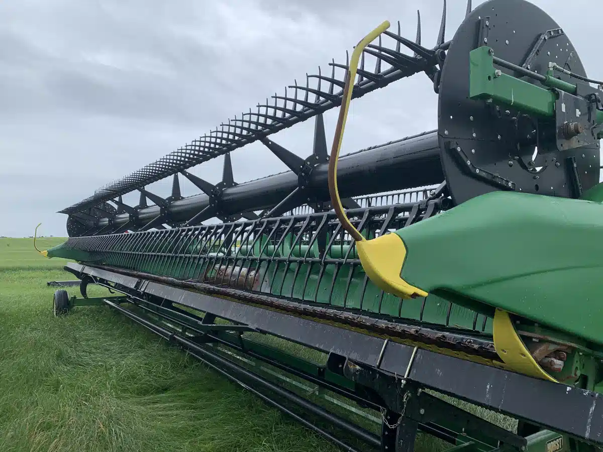 Gallery image 1 for Used 2019 John Deere 735FD Header - Draper