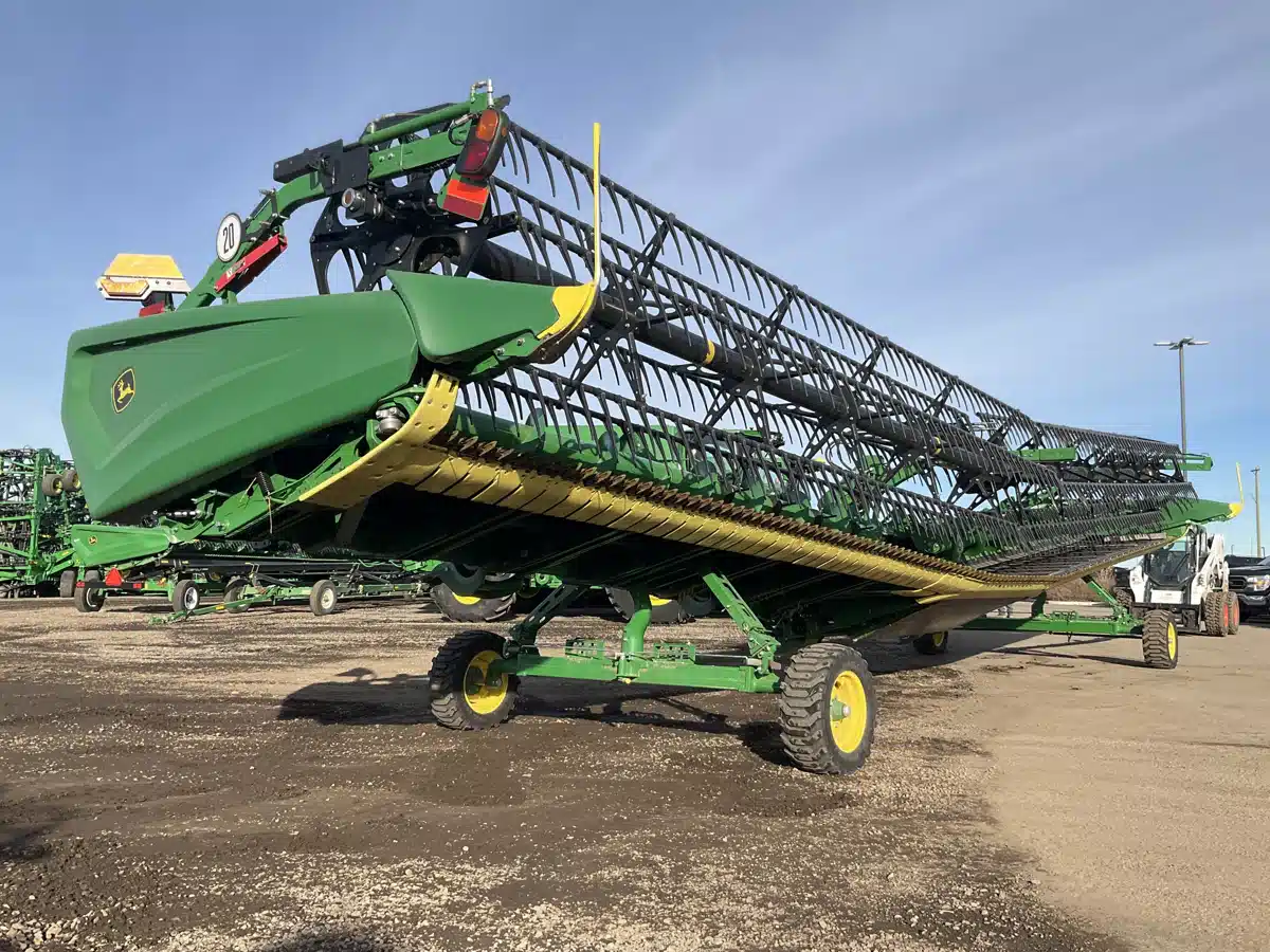 Gallery image 2 for Used 2022 John Deere HD45F Header - Flex Draper