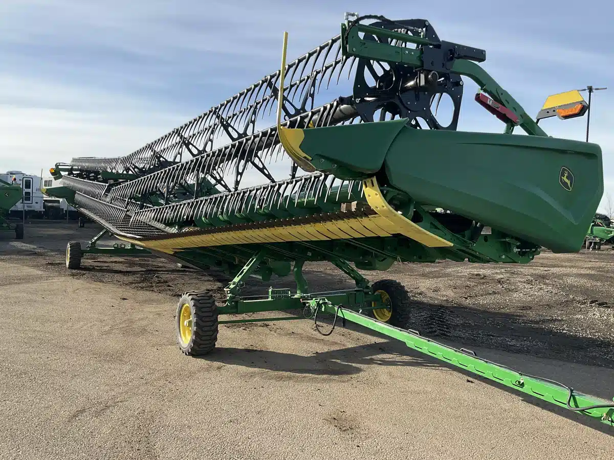 Gallery image 1 for Used 2022 John Deere HD45F Header - Flex Draper