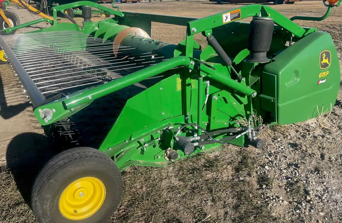 Gallery image 1 for Used 2019 John Deere 615P Header - Pickup