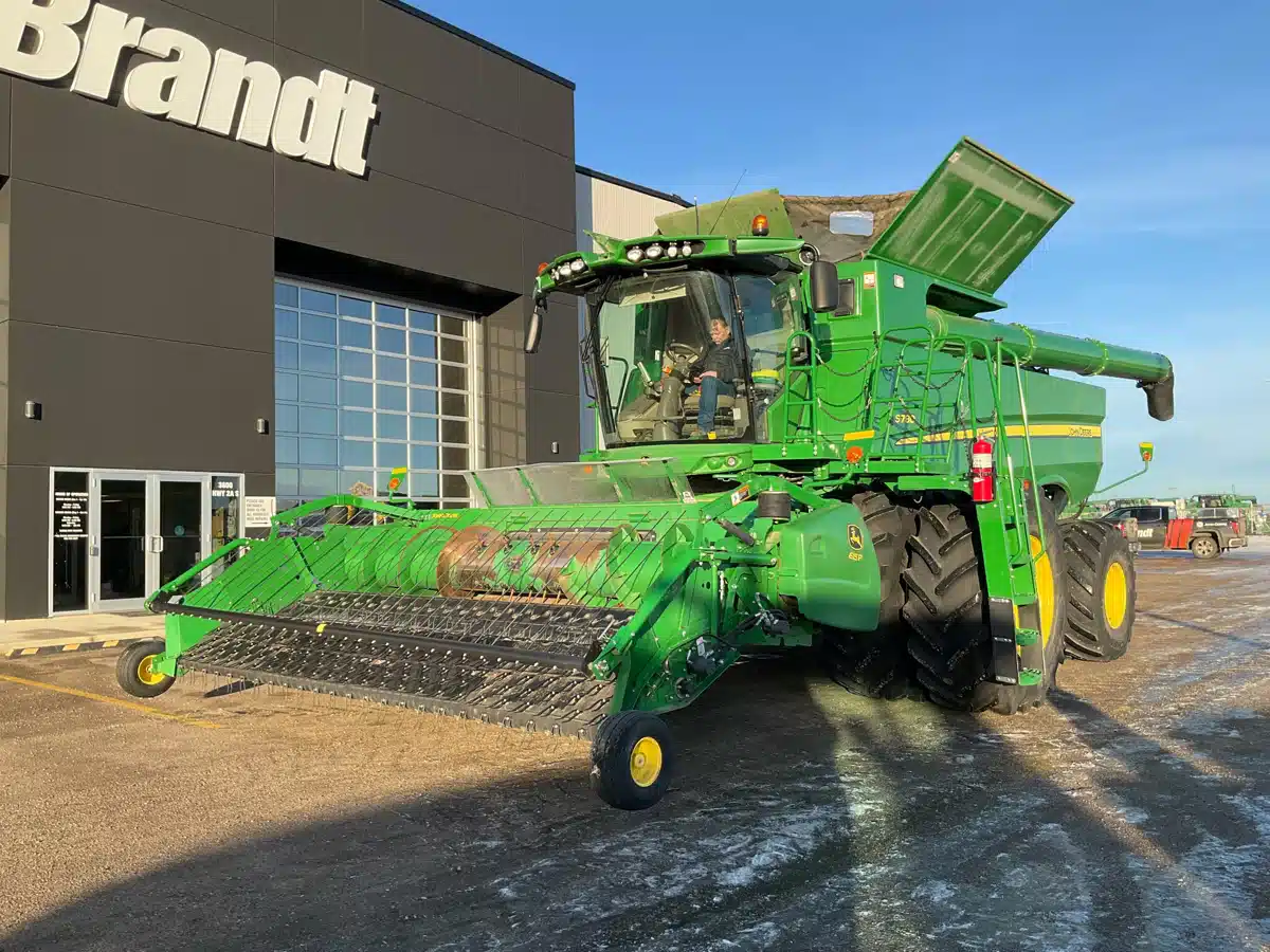 Gallery image 1 for Used 2018 John Deere S780 Combine