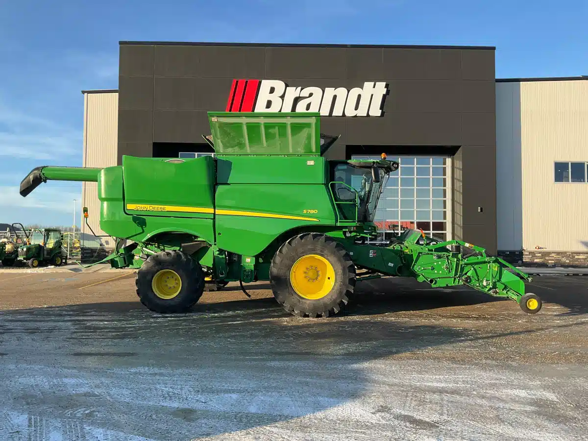 Gallery image 2 for Used 2018 John Deere S780 Combine