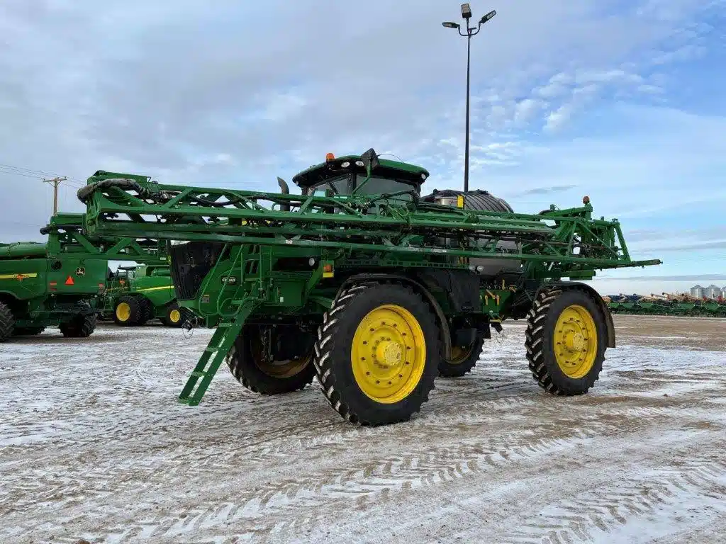 Gallery image 1 for Used 2015 John Deere R4045 Sprayer - Self Propelled