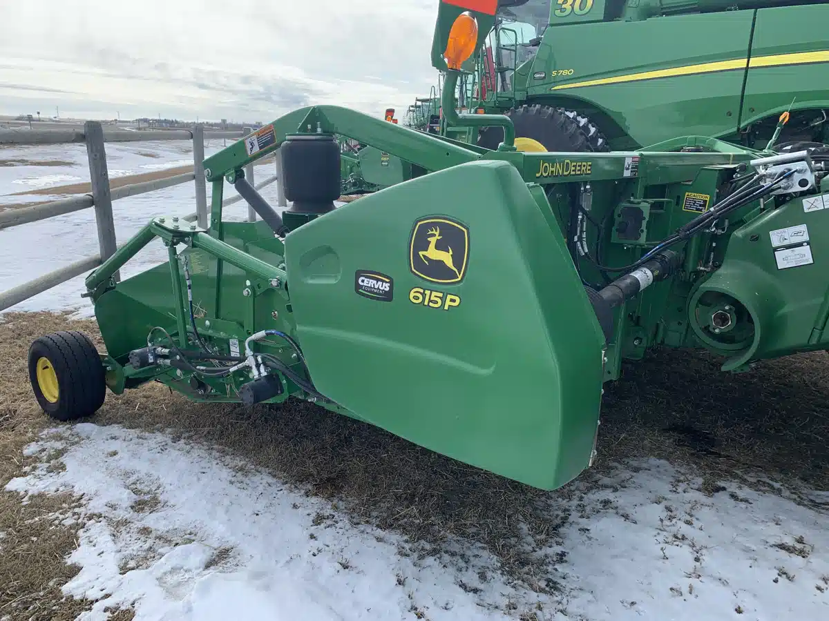 Gallery image 2 for Used 2019 John Deere 615P Header - Draper