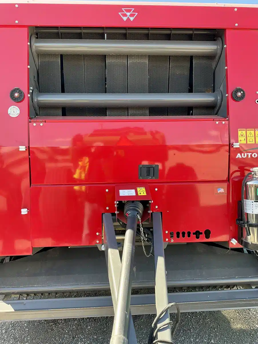 Gallery image 2 for Used 2021 Massey Ferguson 2956A Round Baler