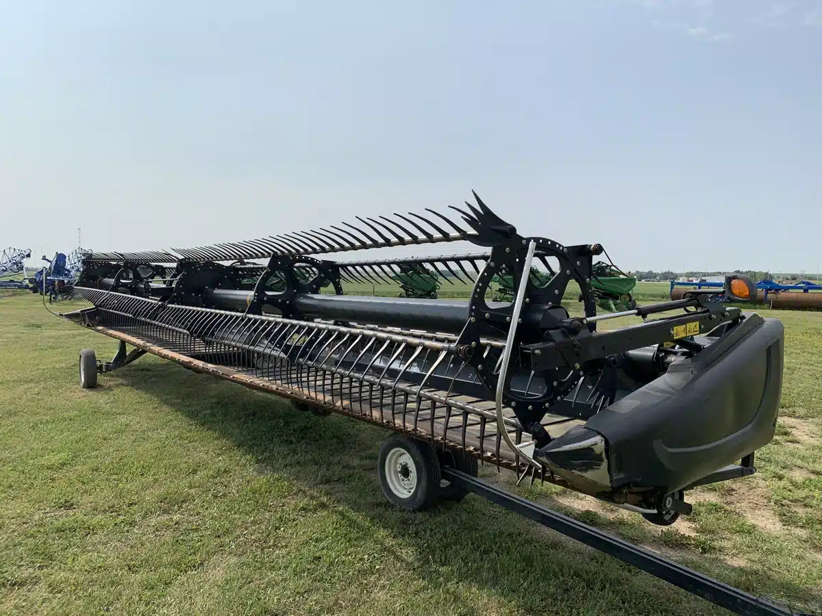 Gallery image 1 for Used 2016 MacDon FD75 Header - Flex Draper