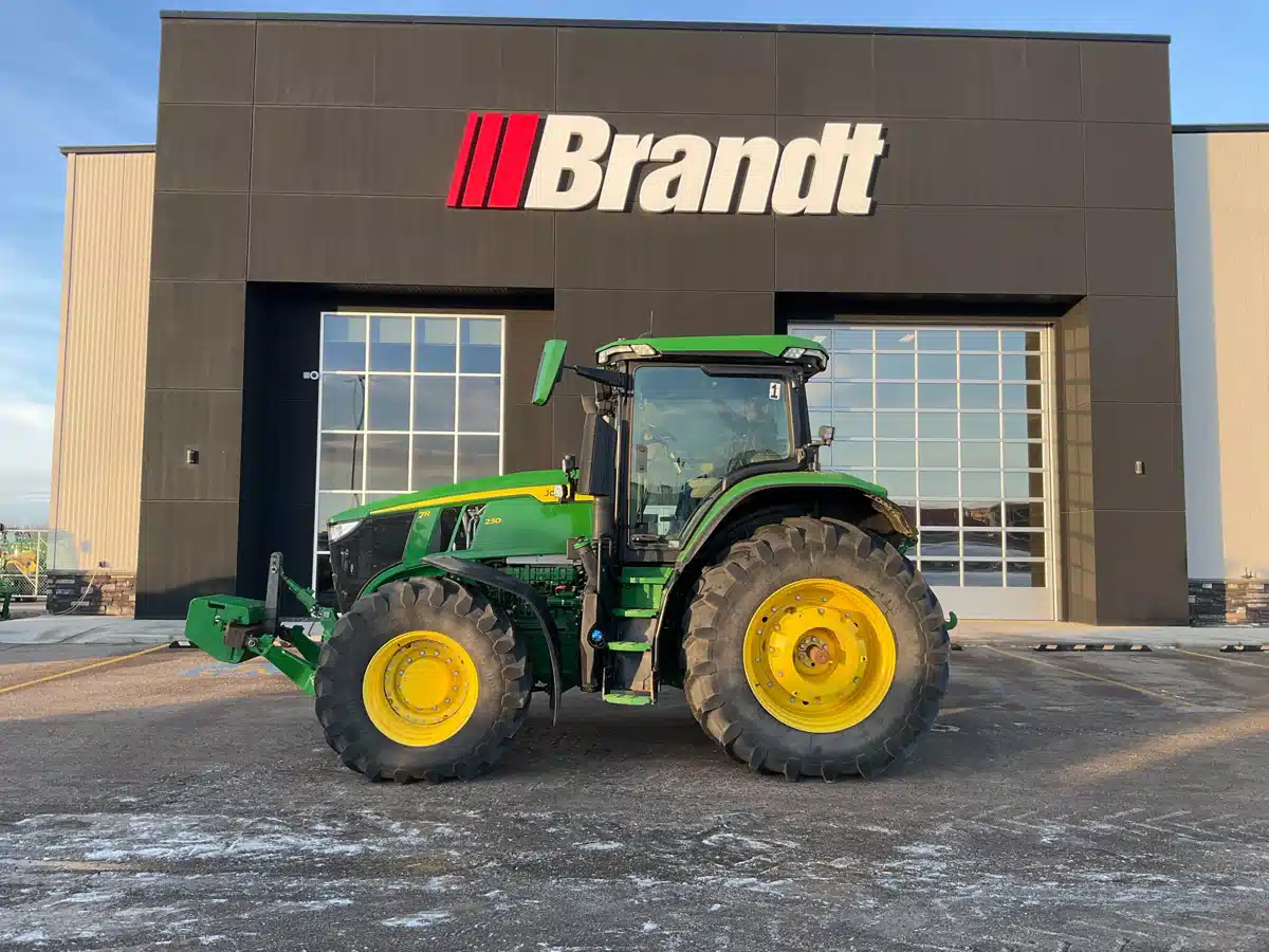 Gallery image 2 for Used 2020 John Deere 7R 230 Tractor