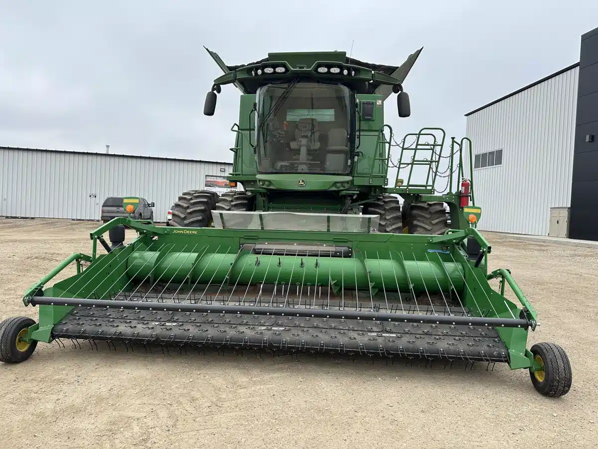 Gallery image 2 for Used 2021 John Deere S790 Combine