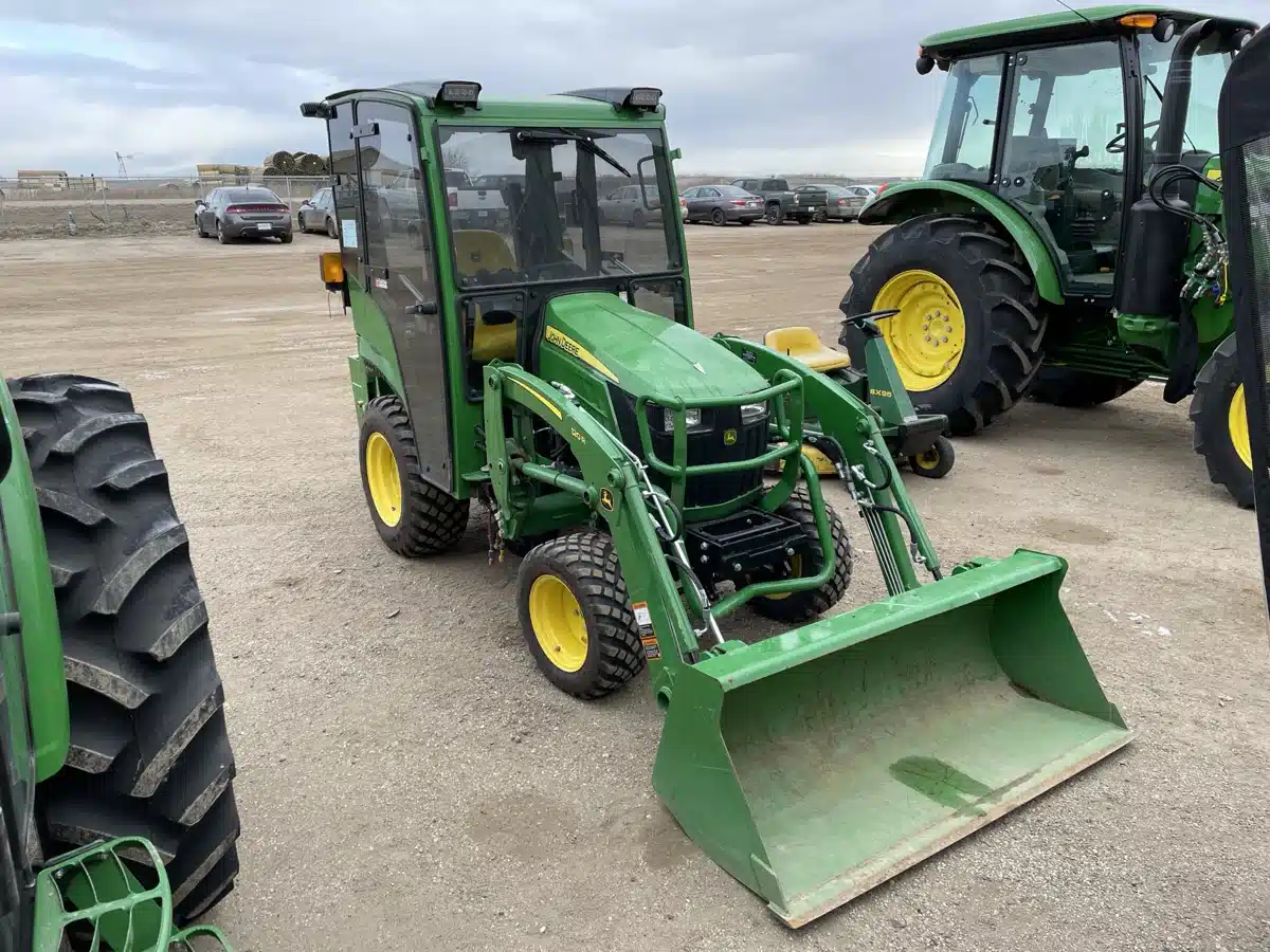 Gallery image 2 for Used 2022 John Deere 2025R Tractor