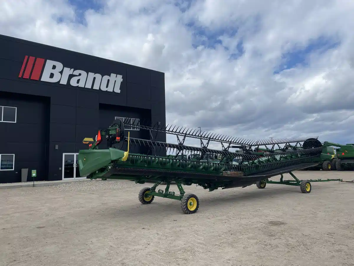 Gallery image 2 for Used 2023 John Deere HD45R Header - Draper