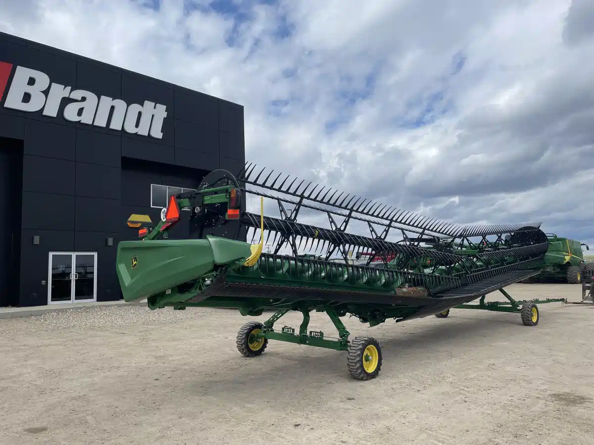 Gallery image 2 for Used 2023 John Deere HD45R Header - Draper