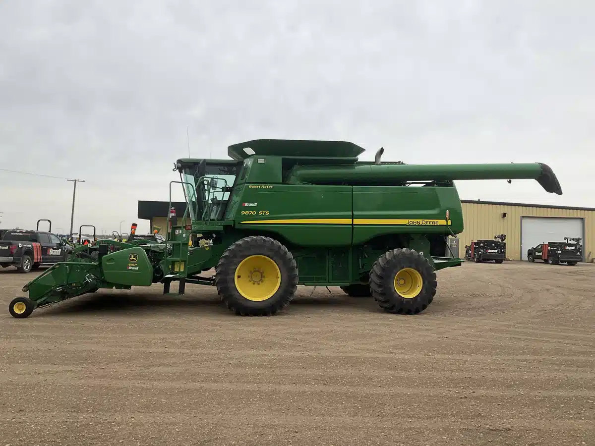 Gallery image 2 for Used 2009 John Deere 9870 STS Combine