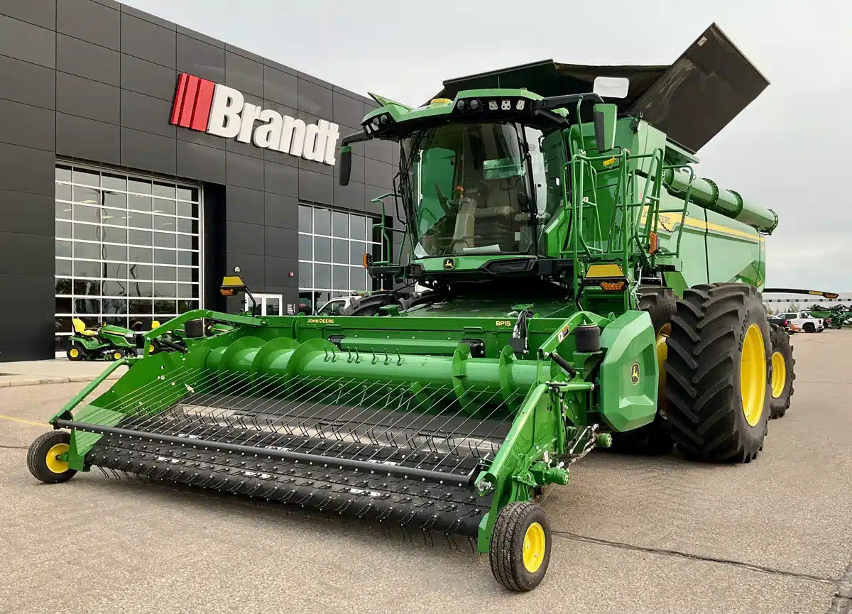 Gallery image 2 for 2023 John Deere X9 1000 Combine