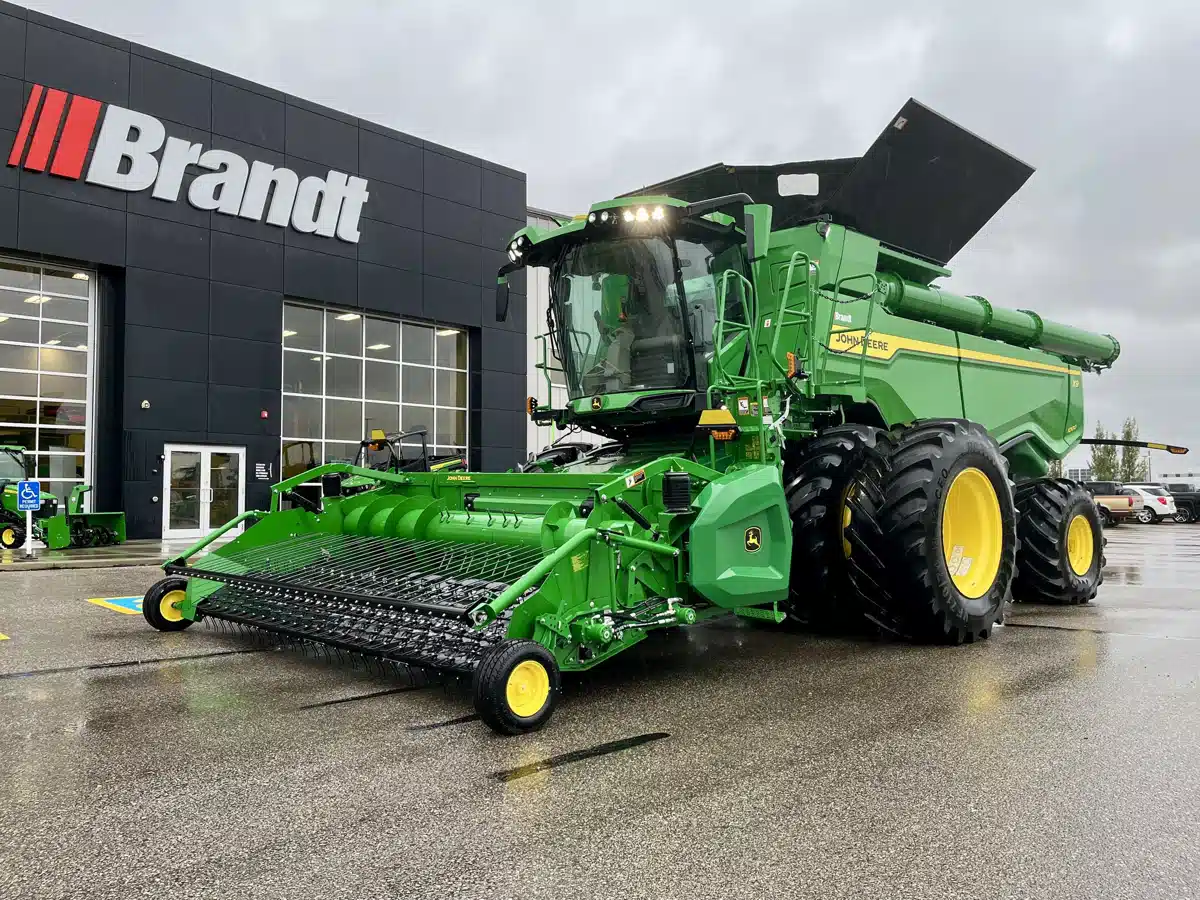 Gallery image 1 for Used 2023 John Deere X9 1000 Combine