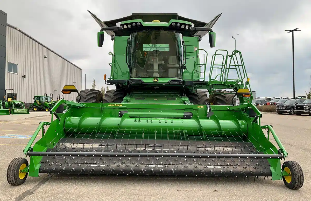 Gallery image 2 for Used 2023 John Deere X9 1000 Combine