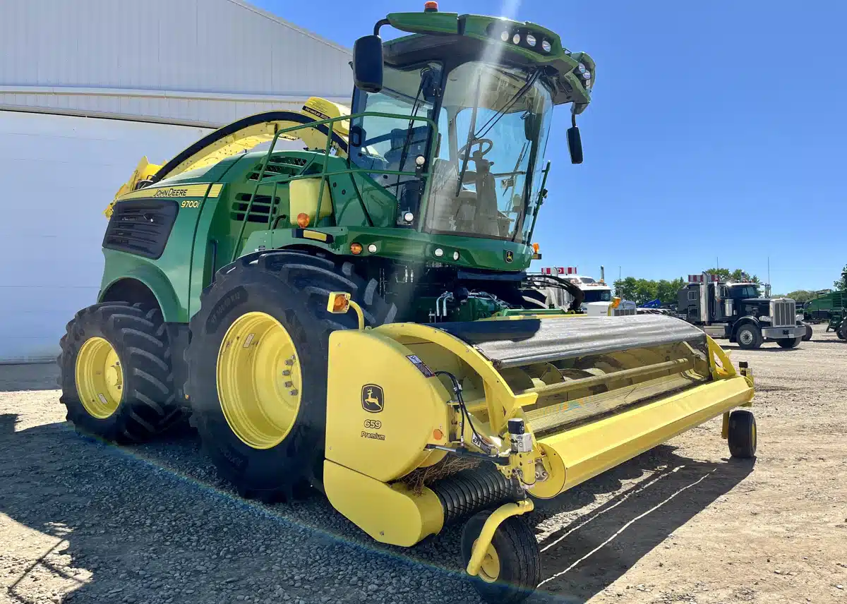 Gallery image 2 for Used 2023 John Deere 9700 Forage Harvester