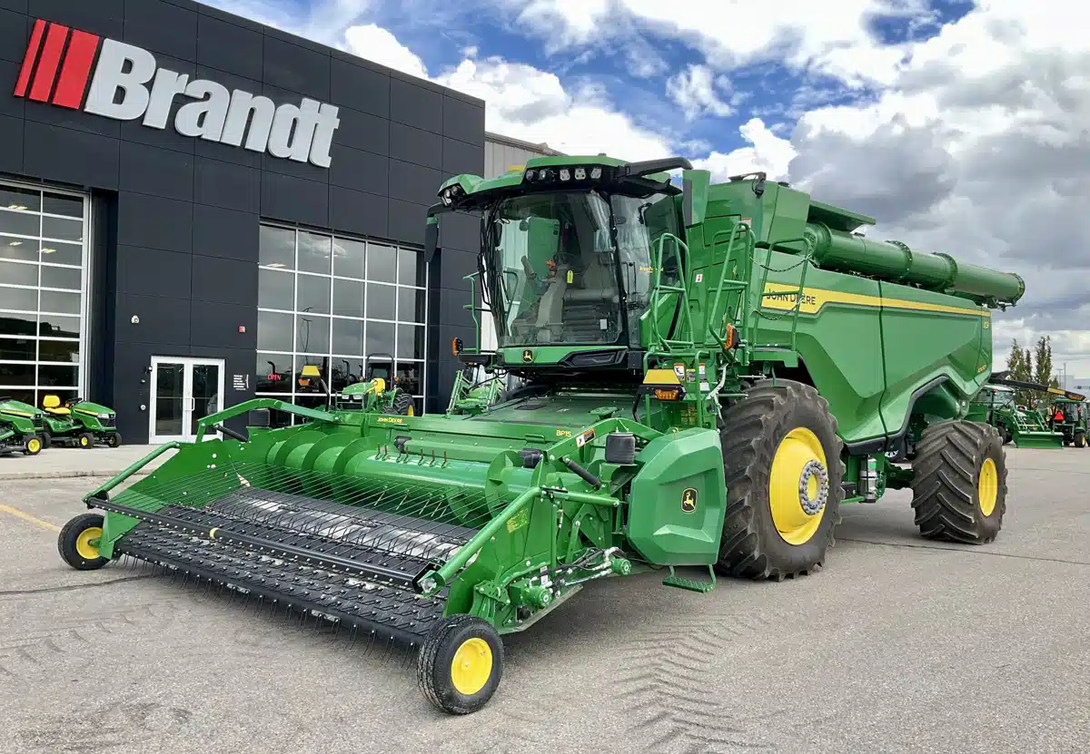 Gallery image 2 for 2023 John Deere X9 1000 Combine