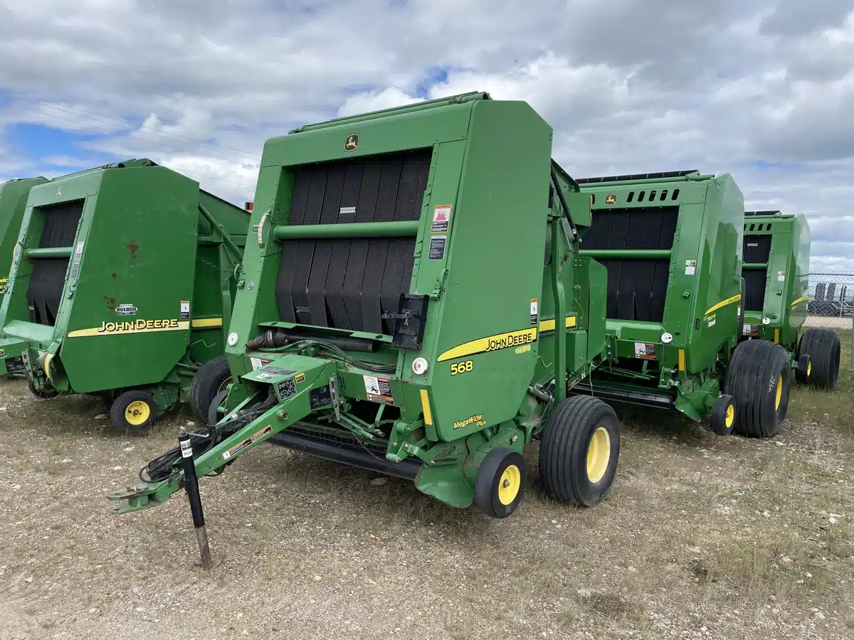 Gallery image 1 for Used 2007 John Deere 568 Round Baler