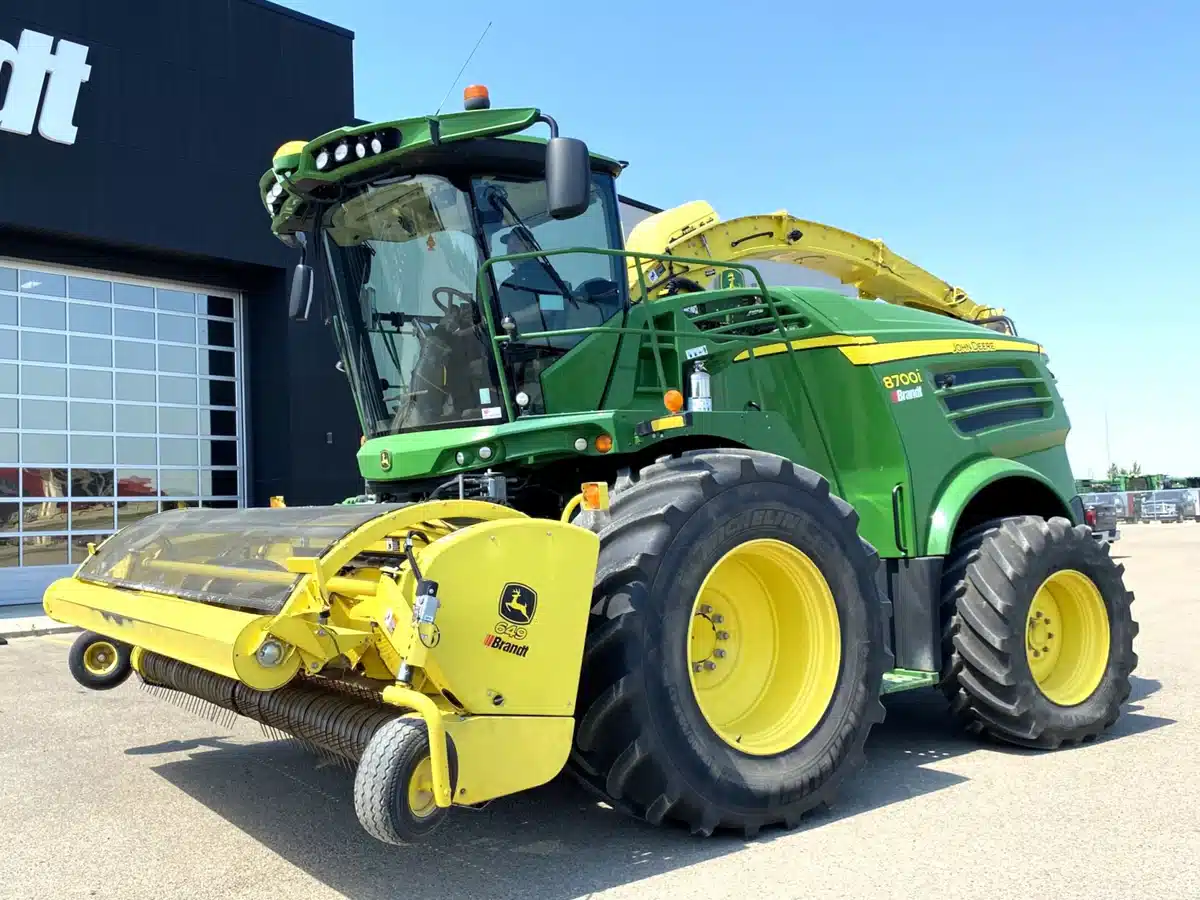 Gallery image 1 for Used 2017 John Deere 8700 Forage Harvester
