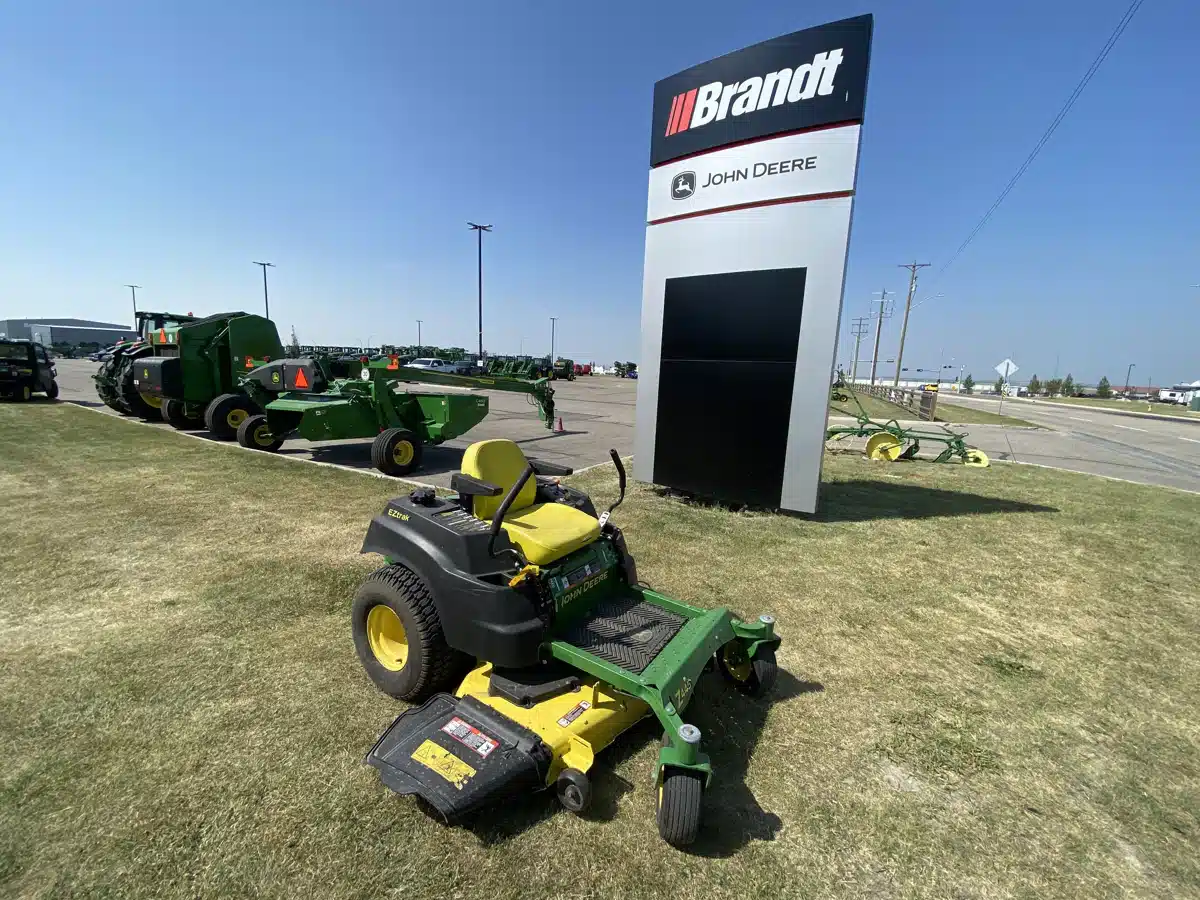Gallery image 2 for Used 2013 John Deere Z445 Mower - Zero Turn