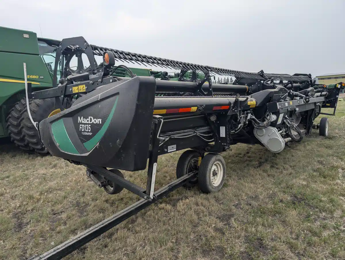 Gallery image 2 for Used 2018 MacDon FD135 Header - Draper