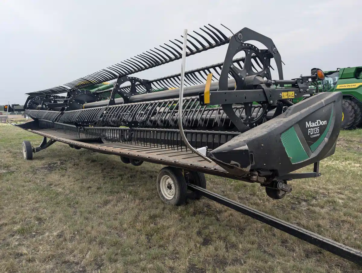 Gallery image 1 for Used 2018 MacDon FD135 Header - Draper