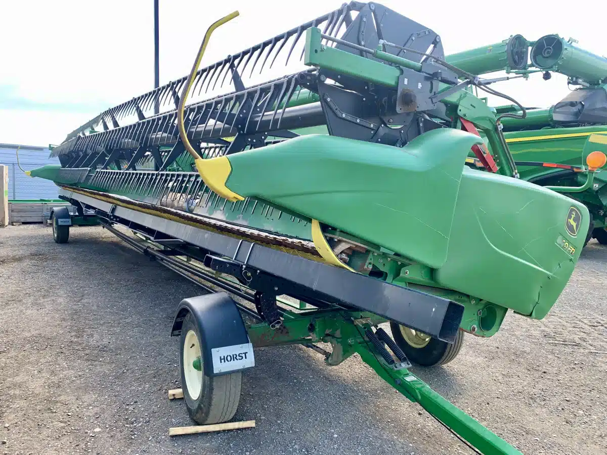 Gallery image 1 for Used 2018 John Deere 640FD Header - Draper