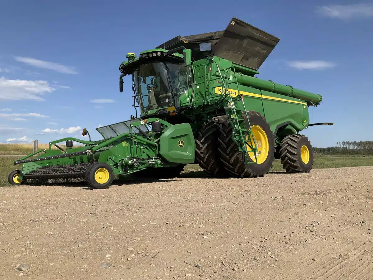 Gallery image 1 for Used 2022 John Deere X9 1100 Combine