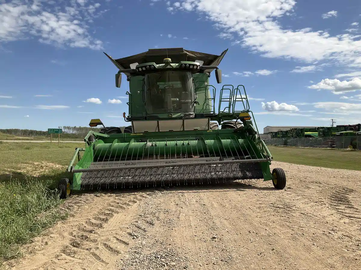 Gallery image 2 for Used 2022 John Deere X9 1100 Combine